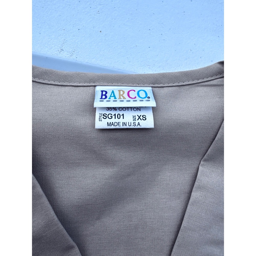 Barco Scrub Gear Women XS Khaki Tan V-Neck Short Sleeve Scrub Top SG101 USA Made - Picture 3 of 3
